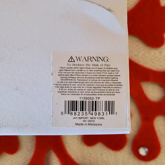 Jay Import Set of 12 White Reindeer Tea Light Candles New In Package - Picture 4 of 4